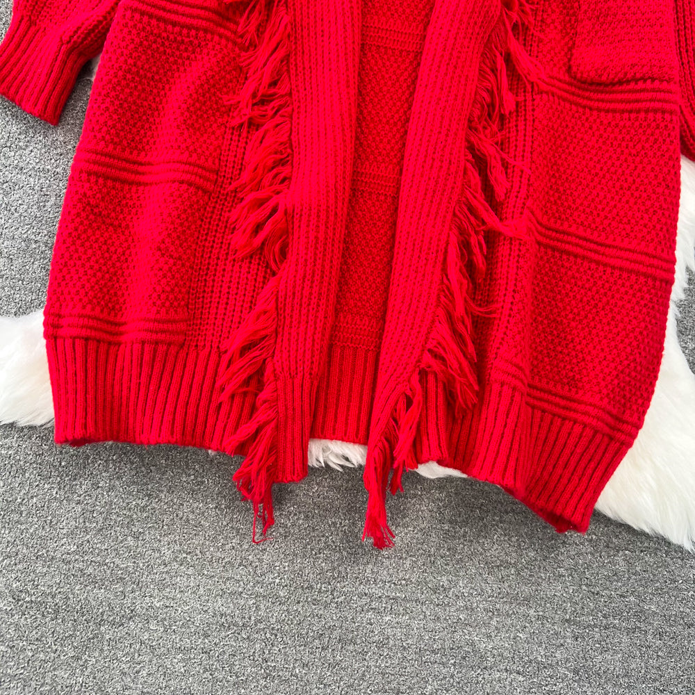 Thermal Loose-fit Fringed Cape Shawl - Image 10